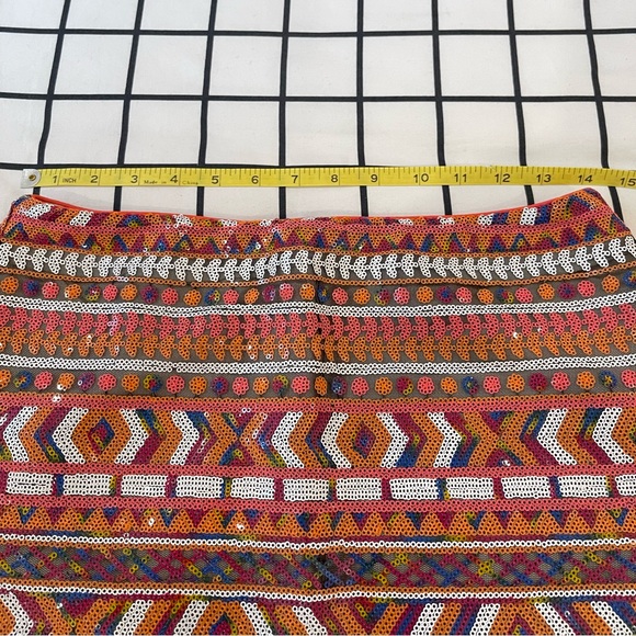 Colorful sequin skirt by Banana Republic. - Picture 2 of 7